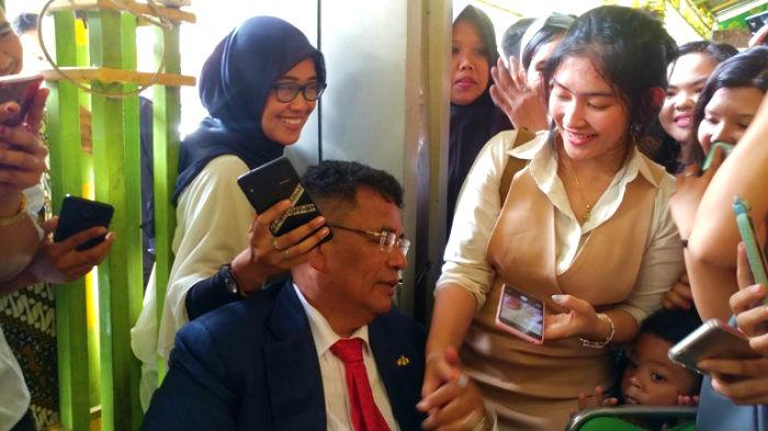 Hotman Paris di Ucok Durian Medan