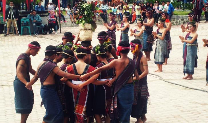 Gondang naposo adat batak