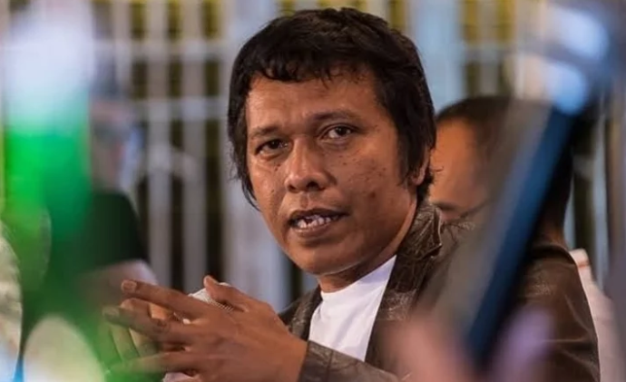 adian napitupulu