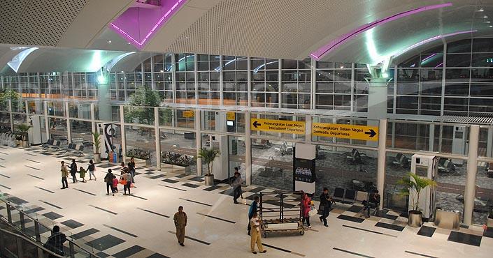 interior bandara kualanamu medan