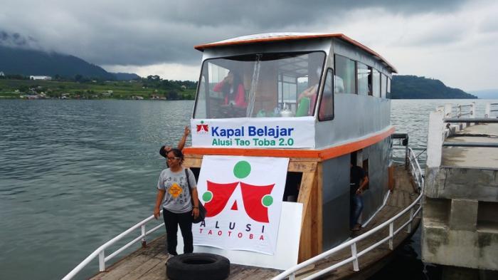perpustakan keliling danau toba