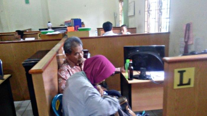 orang tua pelaku bom