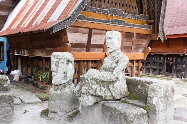 patung parsidangan