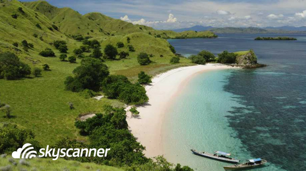 labuan bajo via skyscanner