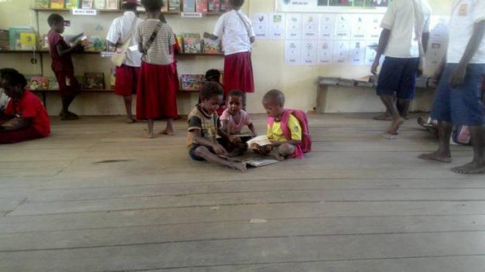 Murid SD dan SMP berada di OPIJ (foto: dok Kristina)