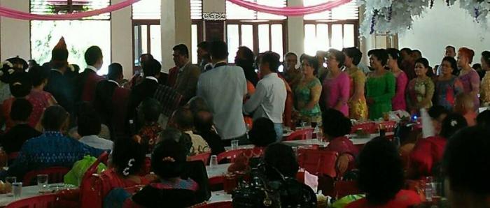 pesta adat