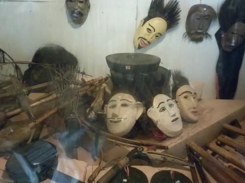 Koleksi peralatan rumah tangga kuno museum siantar