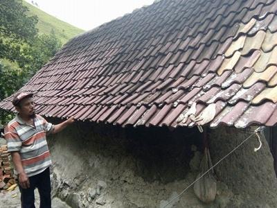 mud hut indonesia