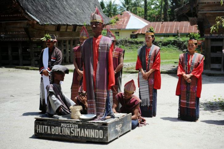 patung sigale-gale