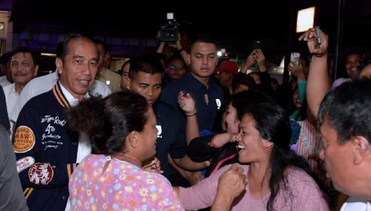 Jokowi di kota Balige